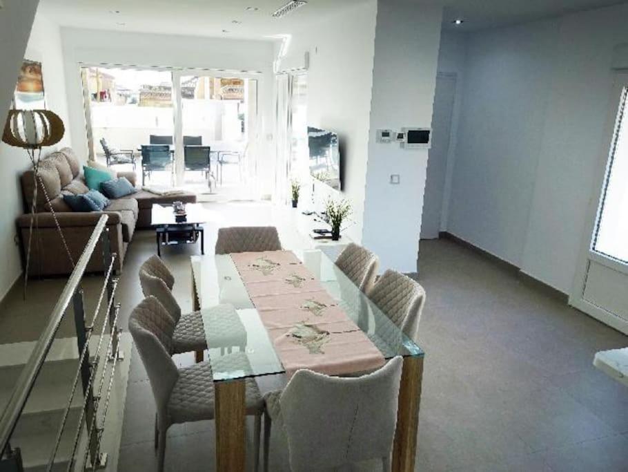 Villa Domicil De Luxe Torrevieja Kültér fotó